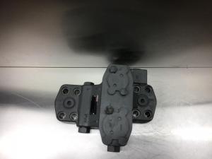 Liebherr Bloque de válvula de derivación